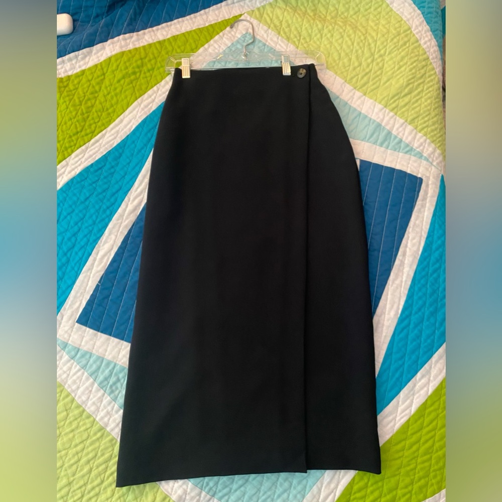 Aritzia Black Women's Wrap Skirt